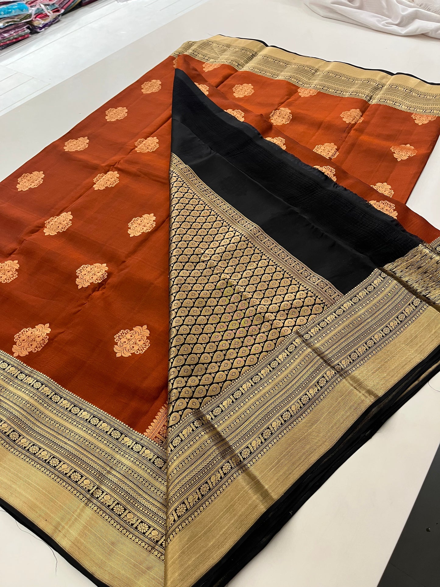 Ju4pure Mix silk saree