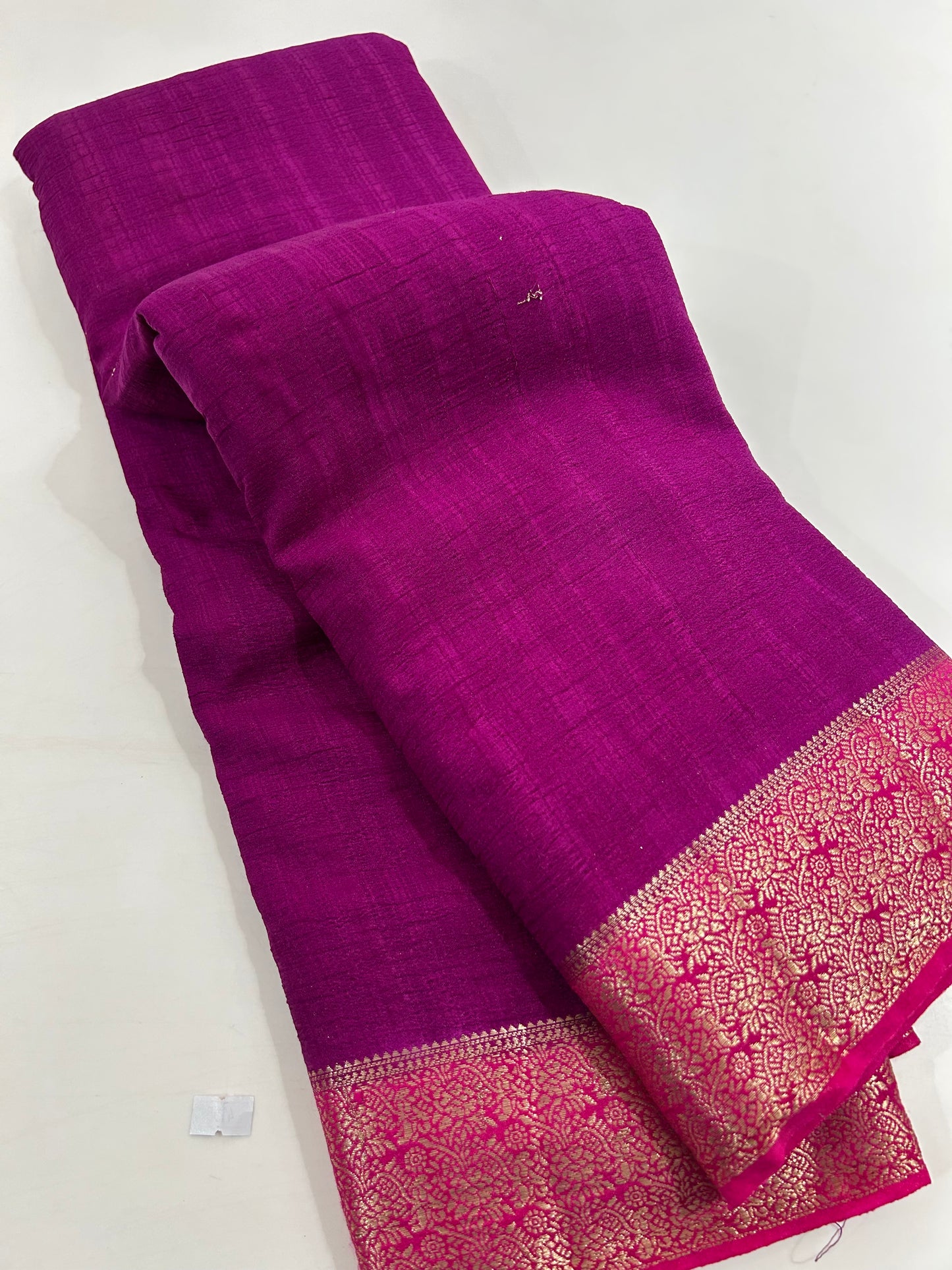 Magenta X red plain crush Georgette saree with contrast combination-DC16