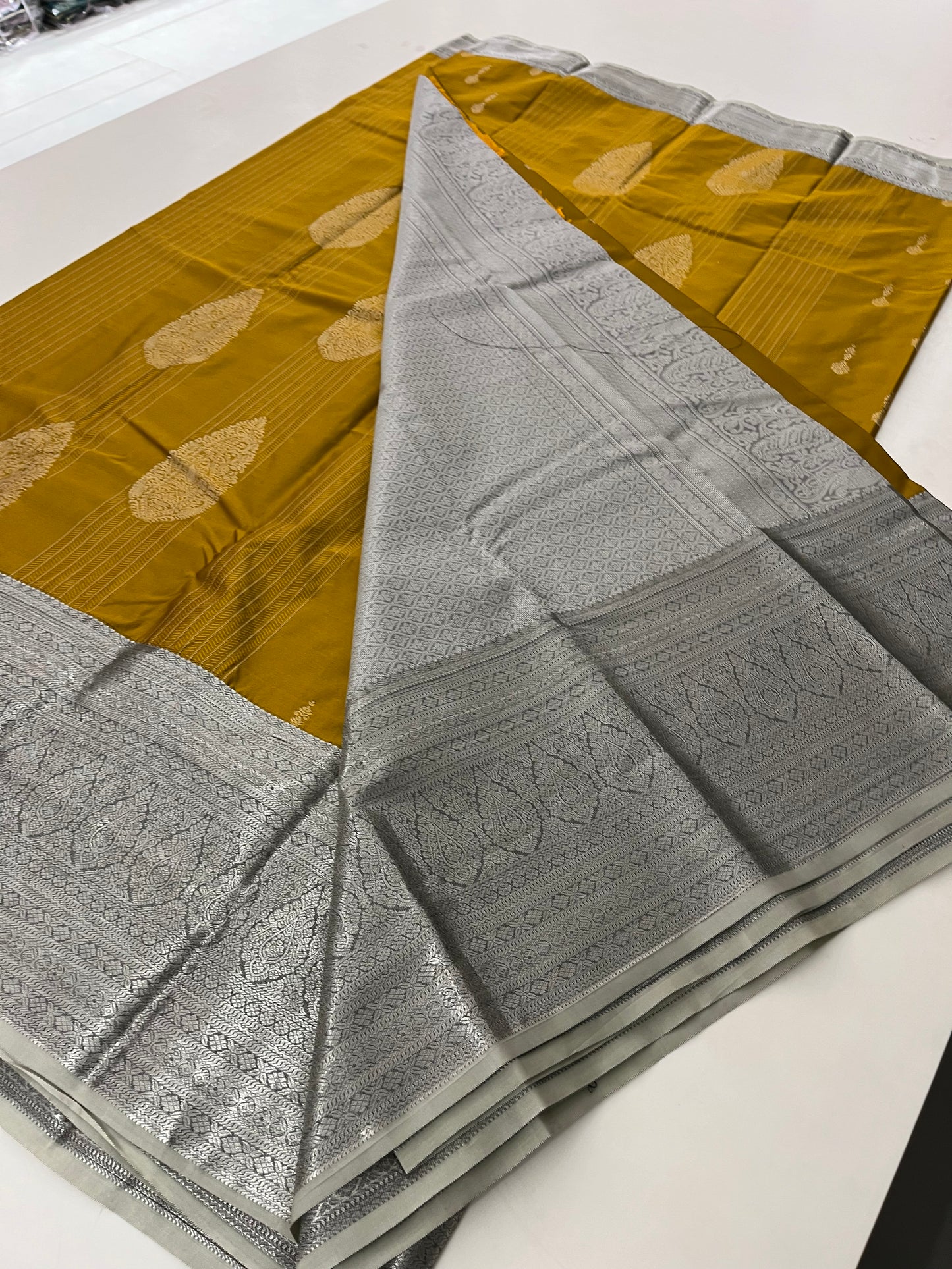 Semi Kanchi  Silk Saree