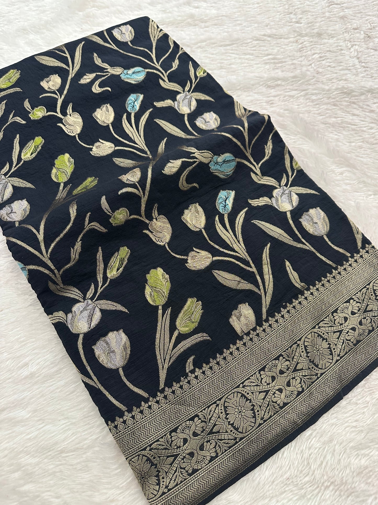Tulips Linen Premium Saree-M13