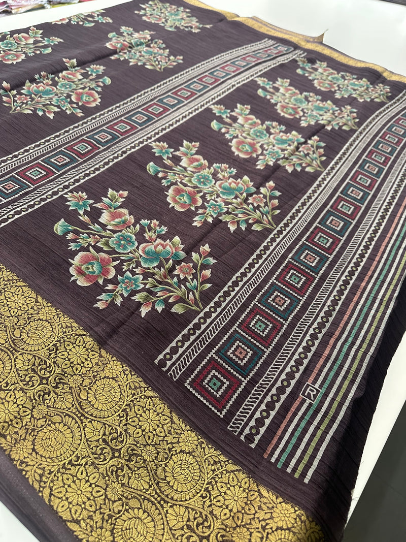 Crush Crape Chiffon Printed Sarees With self Butti Printed Blouse Piece🌹- J29