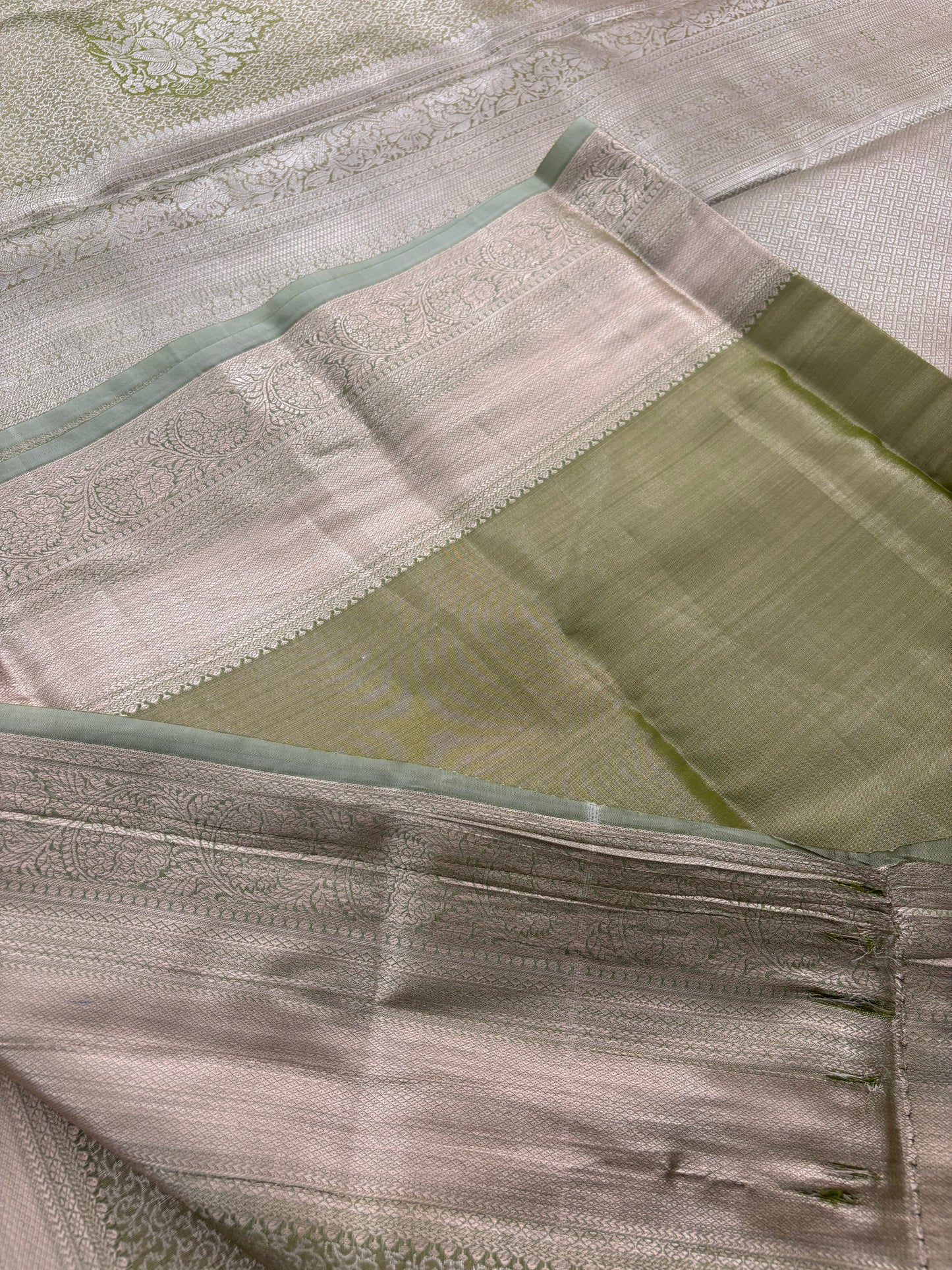 Tissue semi silk