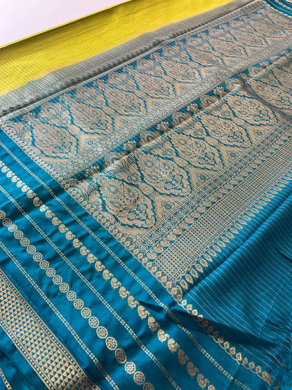 Crape Banarasi Checks Contrast