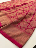 Rich Fancy Georgette Viscose Saree in Pastels and a Dark Shade♥️
Comes with Brocade buttas and butti self blouse ♥️ JU21