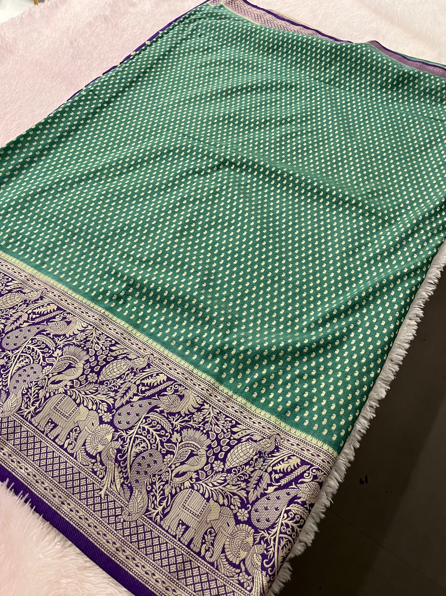 Kaddi Banarsi Small Butties Fancy