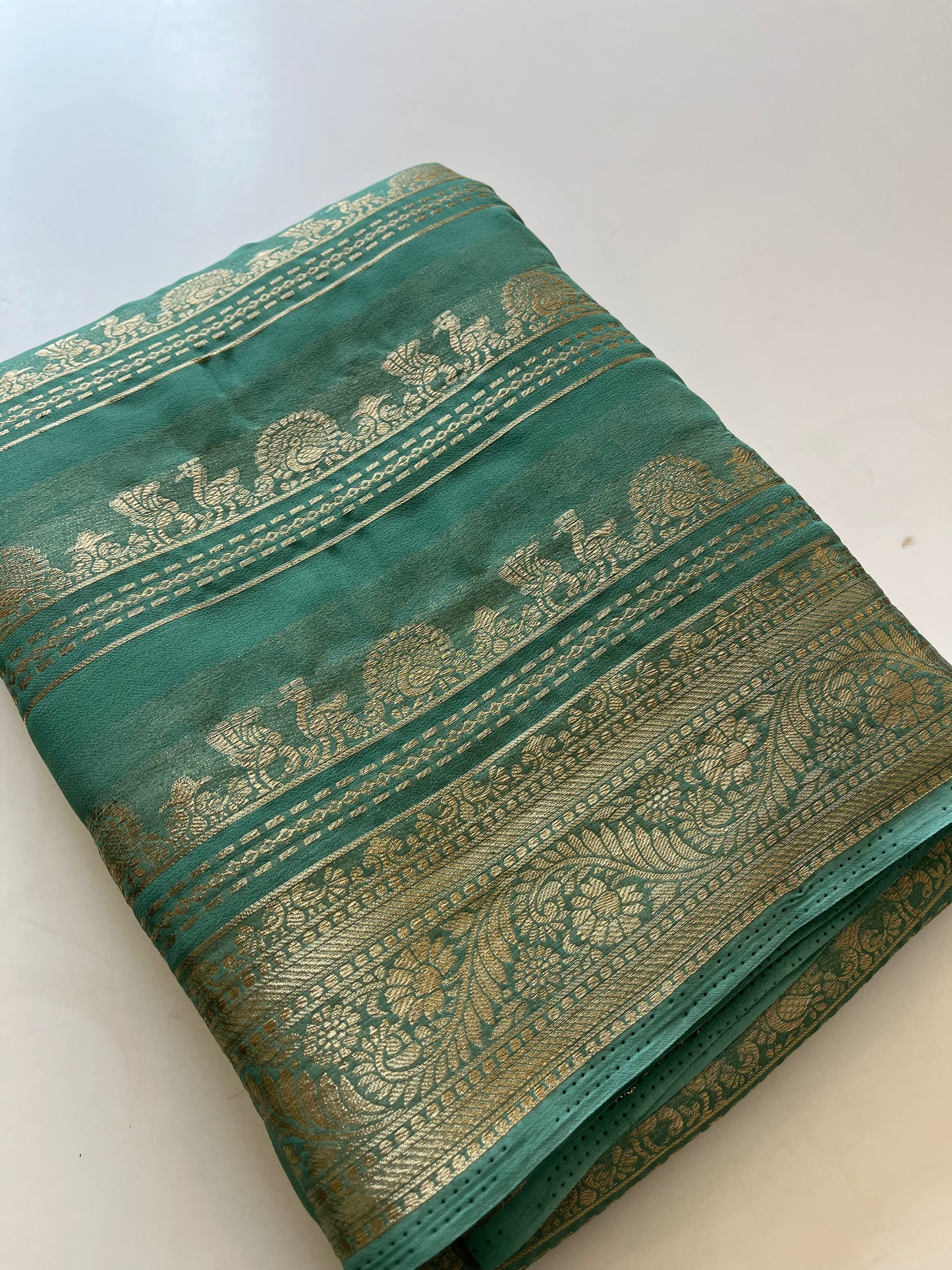 Designer Chinnon Fancy