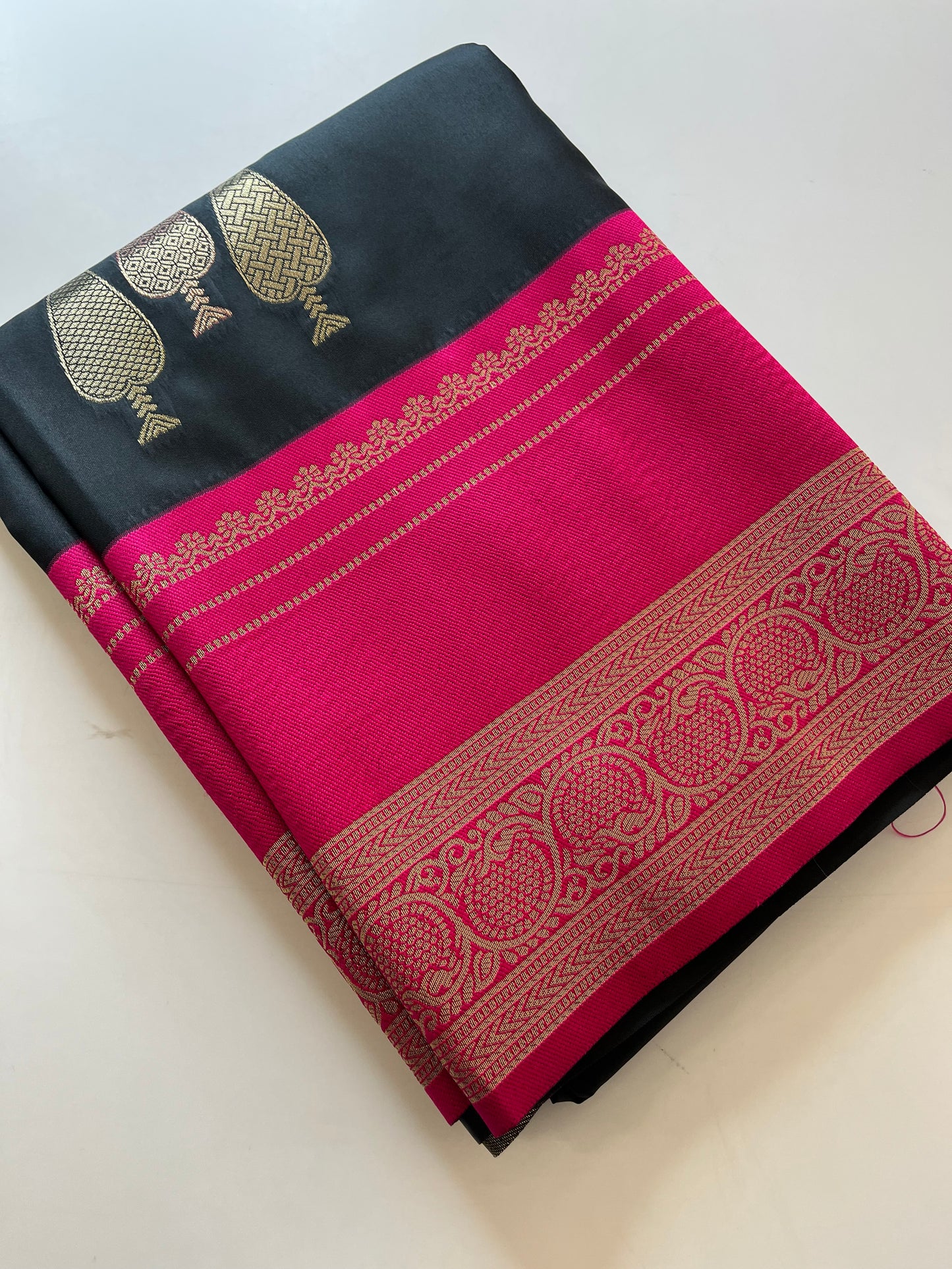 Valkalam Silk