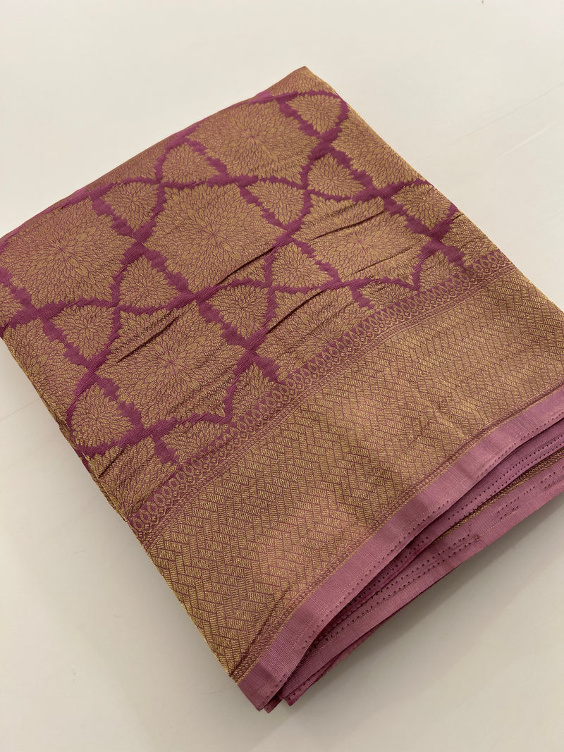 Rich Fancy Georgette Viscose Saree in Pastels and a Dark Shade♥️
Comes with Brocade buttas and butti self blouse ♥️ JU21
