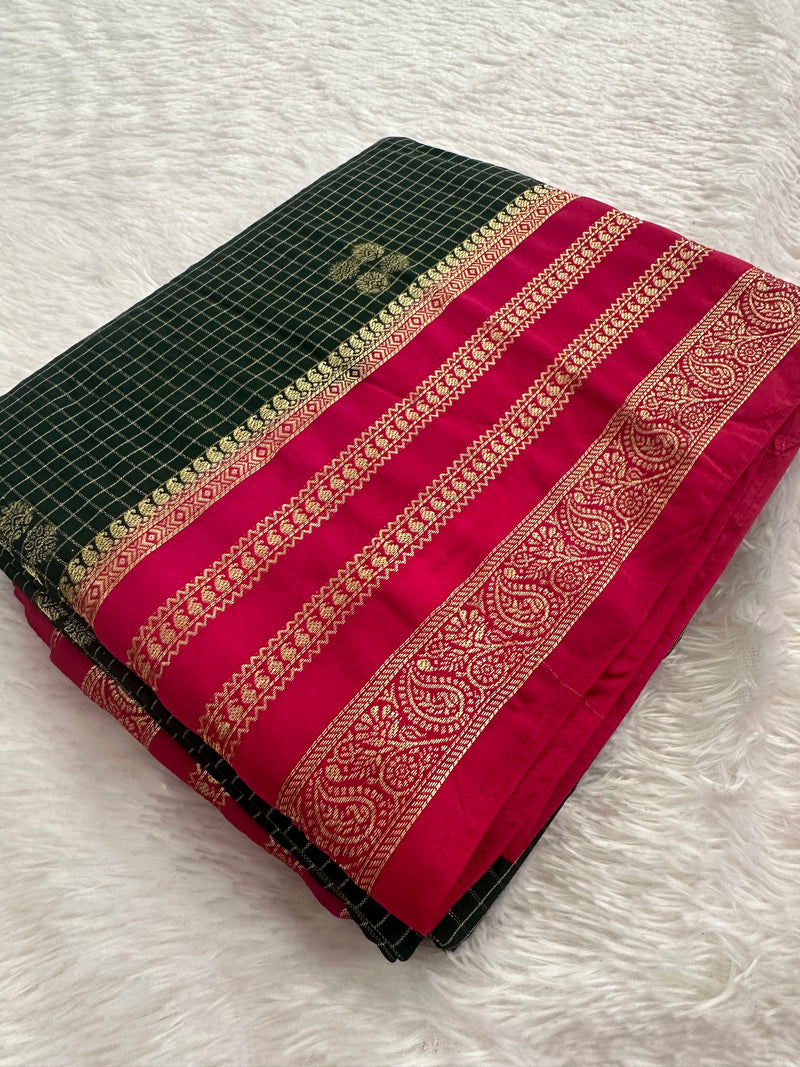 Semi Crepe Checks Saree - Green x Pink AU25
