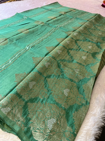 Fancy Chinnon Borderless