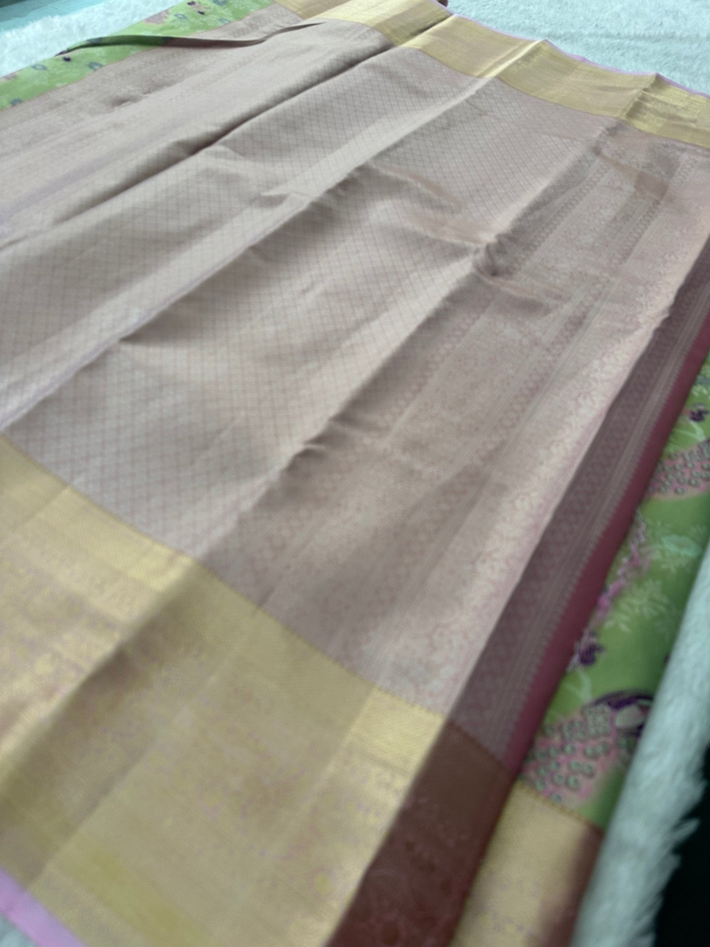 Kanchi Tissue Semi Silk-M16
