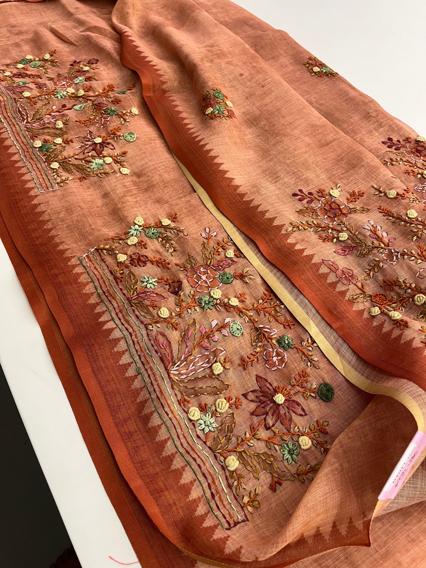 Linen Embroidery Fancy