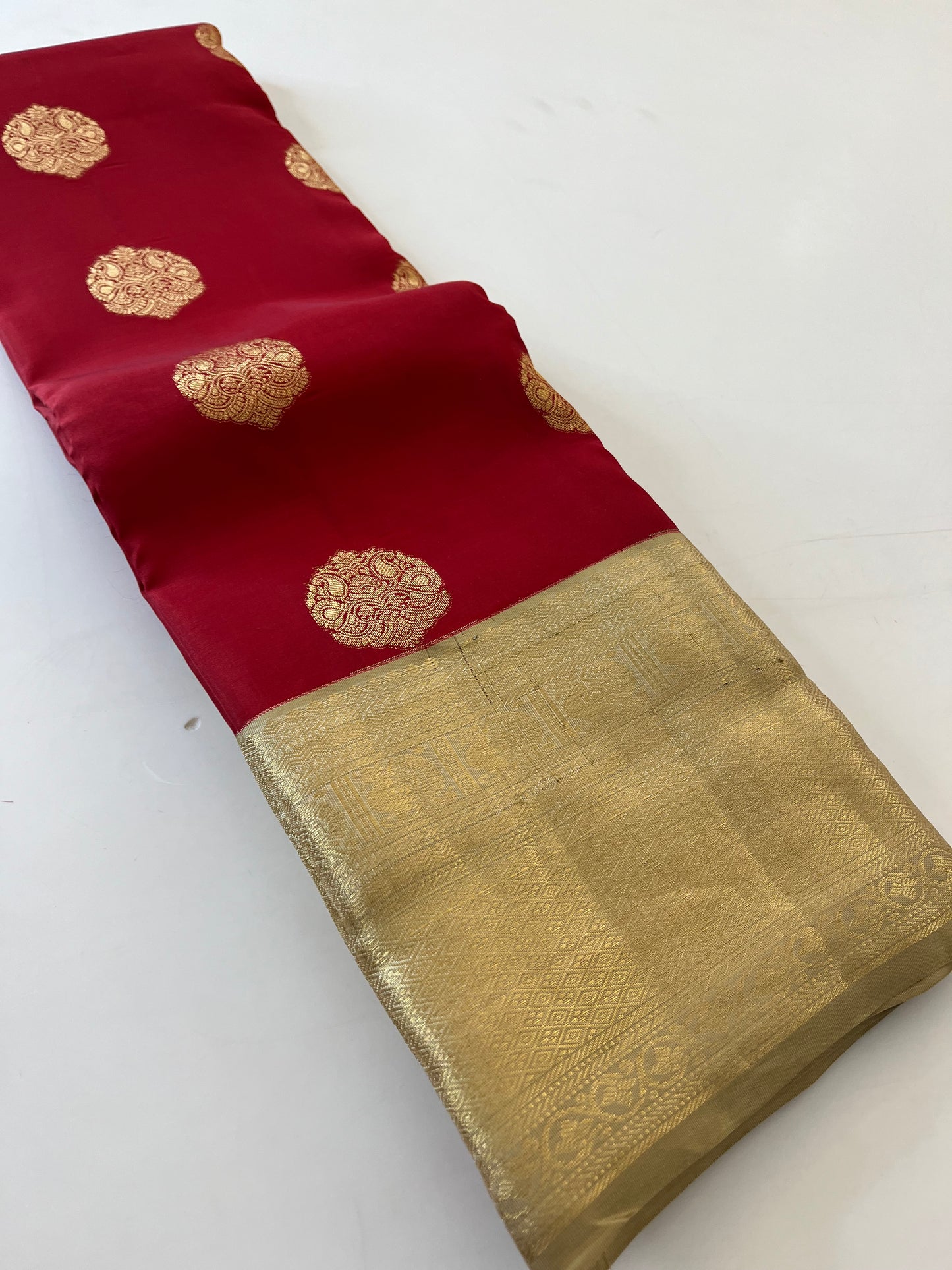Kanchi pattu silk saree