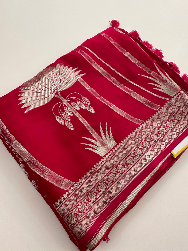 Pure Banarsi Crepe Silk Saree,, silver and gold weaving all over 🌹-AU15