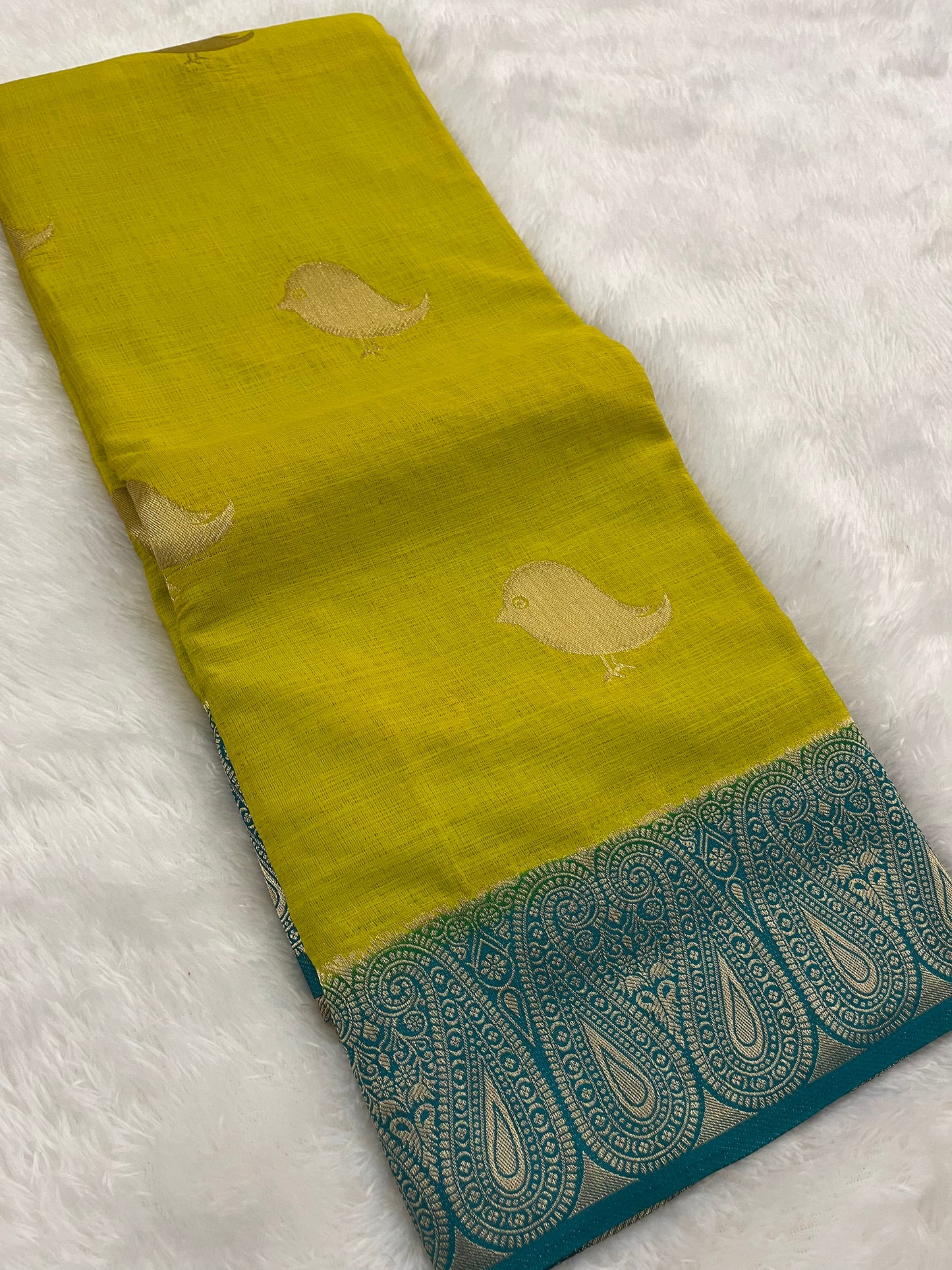 Crape Sparrow Buttas Fancy -F8