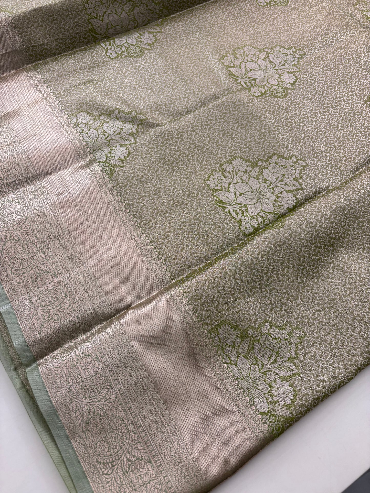 Tissue semi silk