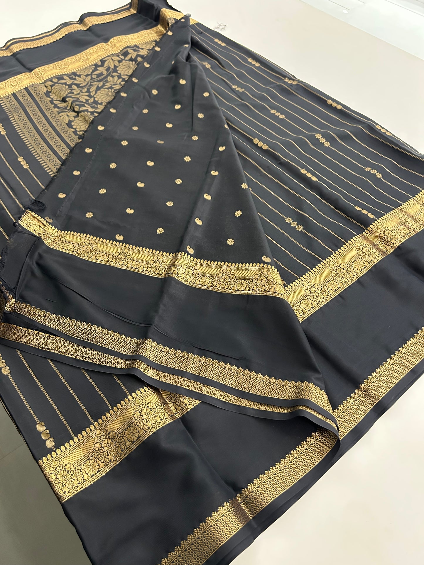 Crape Silk Fancy-M20