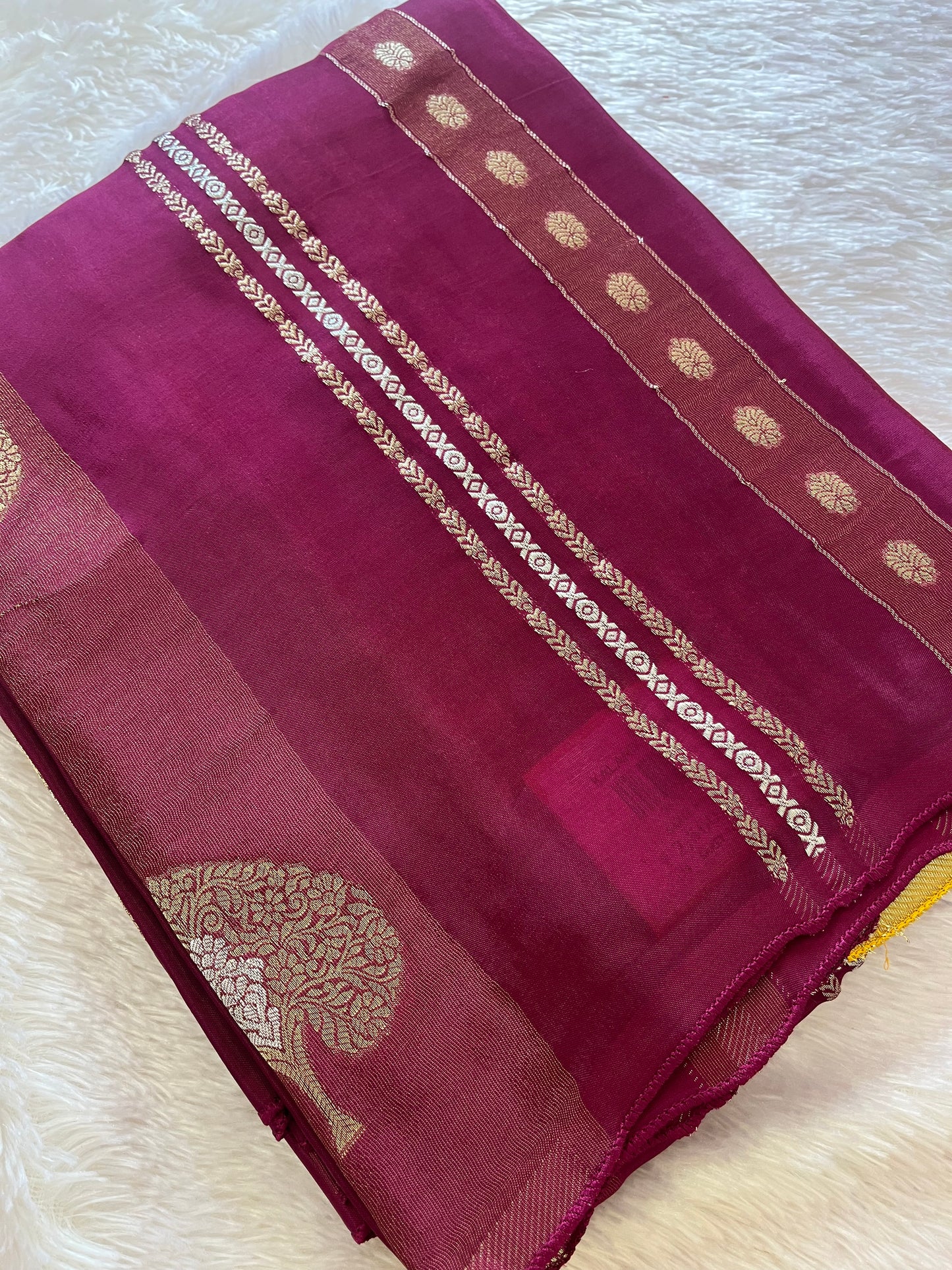 Fancy Chinnon Borderless