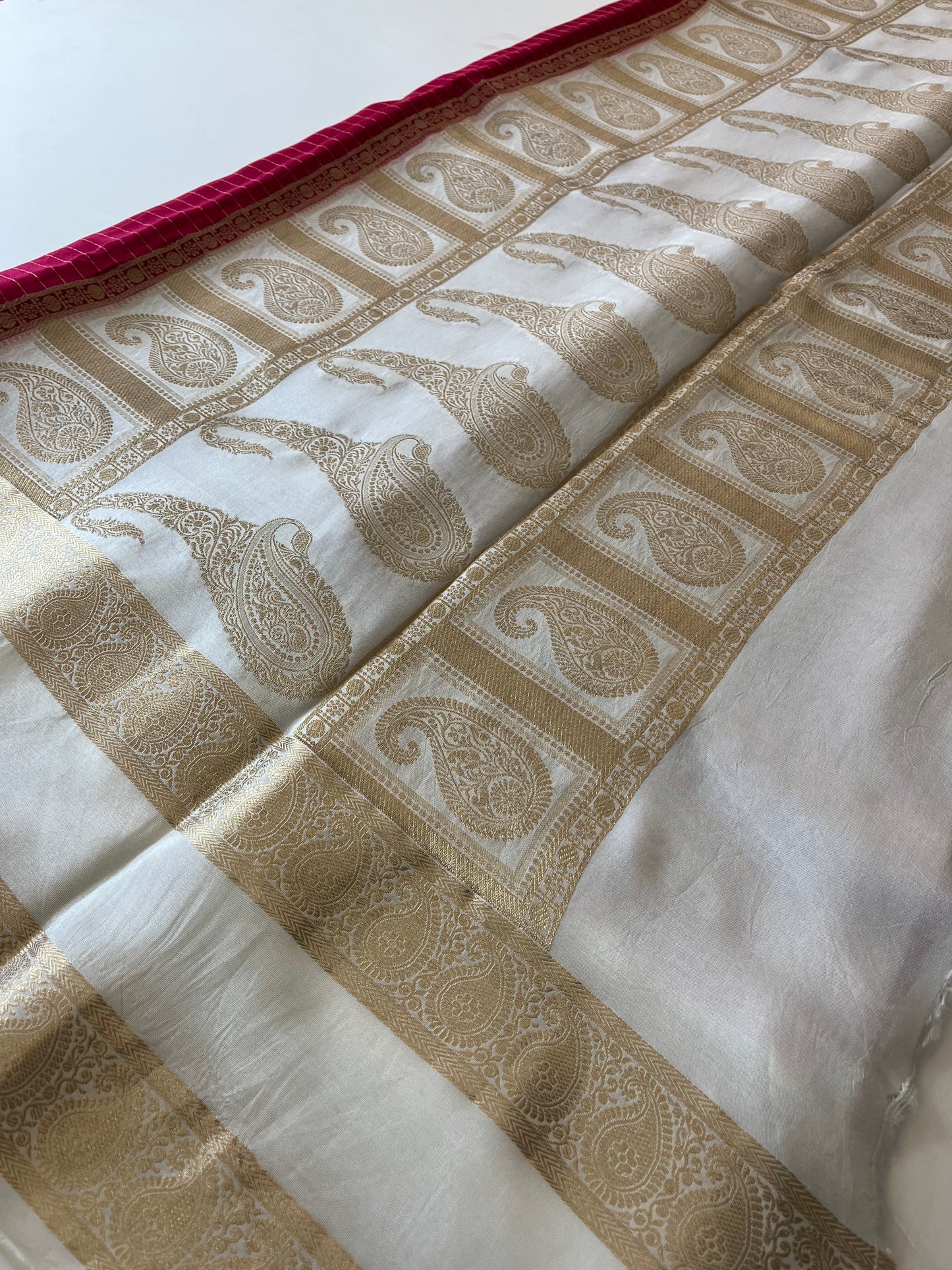 Banarasi Crape Vinrage Designer saree