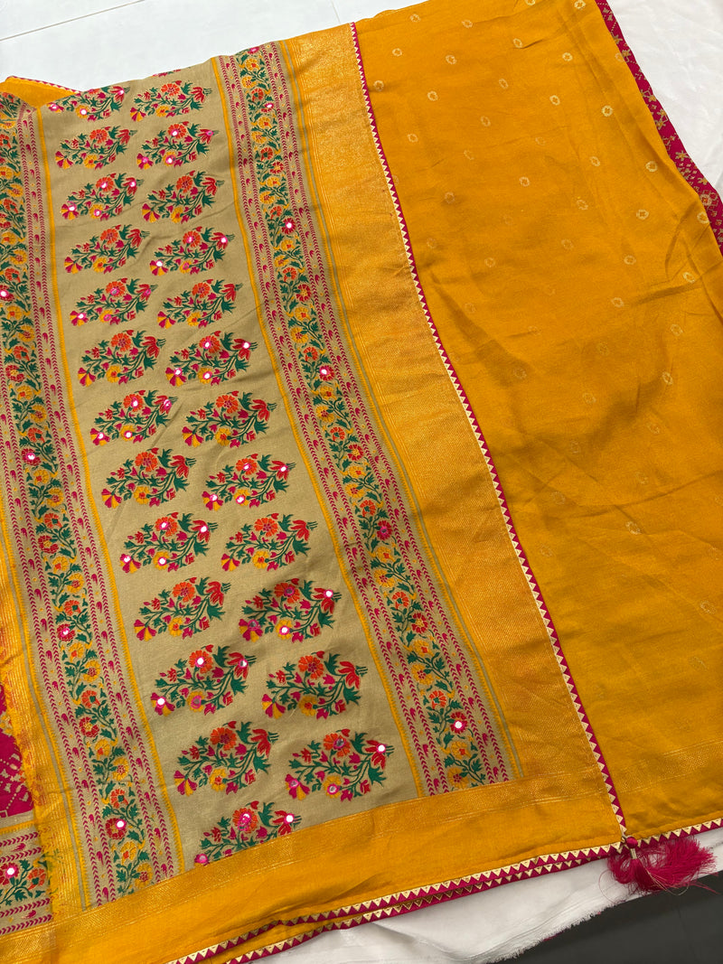 Pink Royal Patola Saree AU5