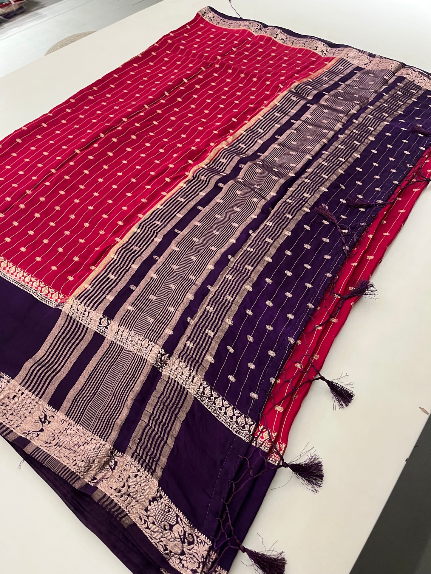 M28 Dola Crepe Fancy