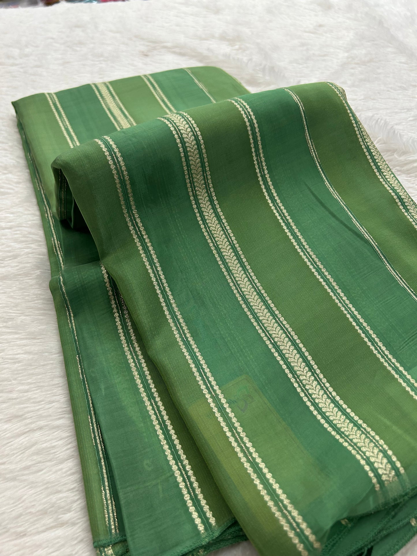 DESIGNER PARTYWEAR SAREE WITH CONTRAST BLOUSE-PISTA X BOTTLE GREEN