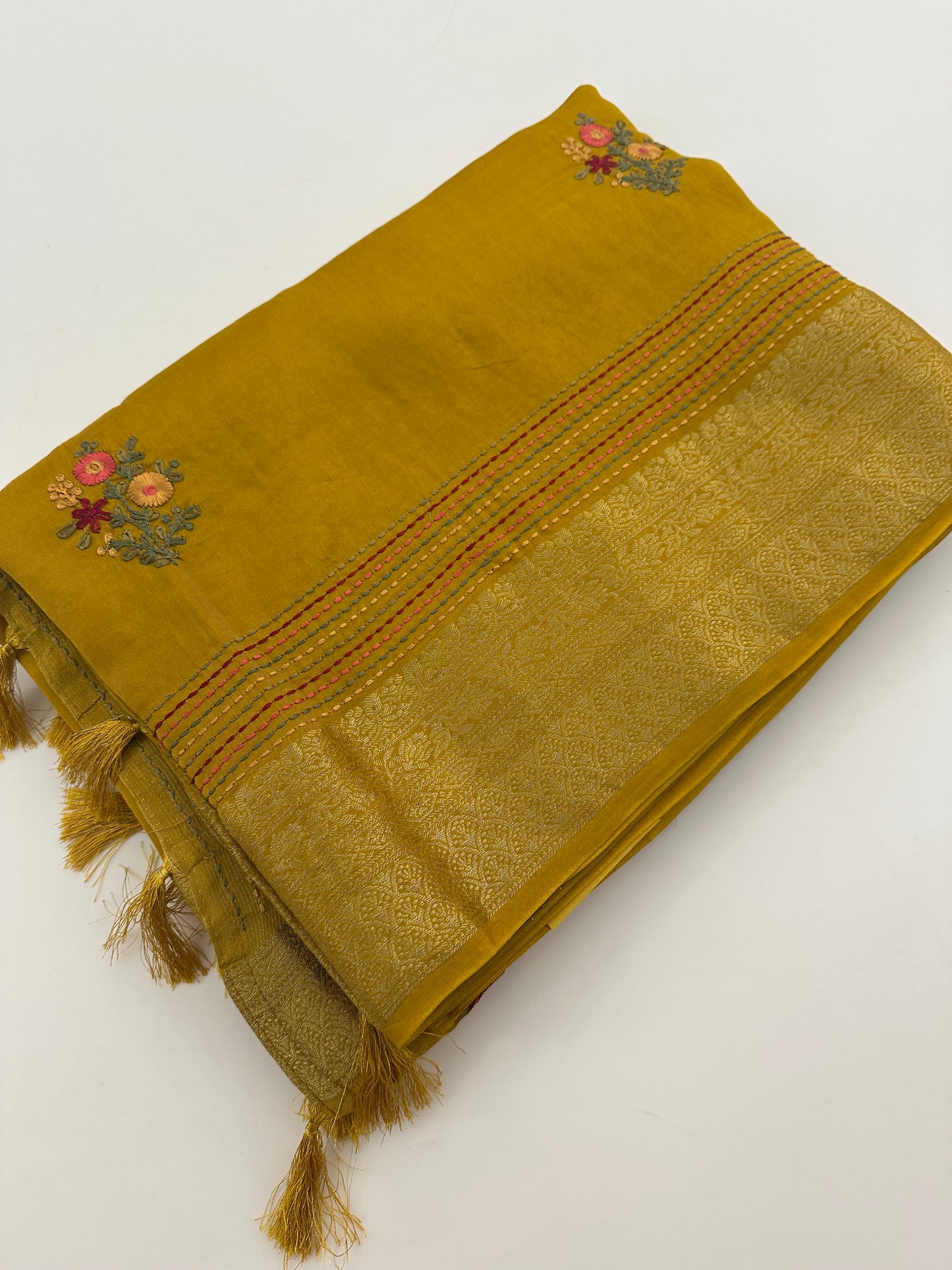 Pure Tussar Silk With Katha Work and Embroidery Buttas in Premium Finishing🦋 🌹-JU16