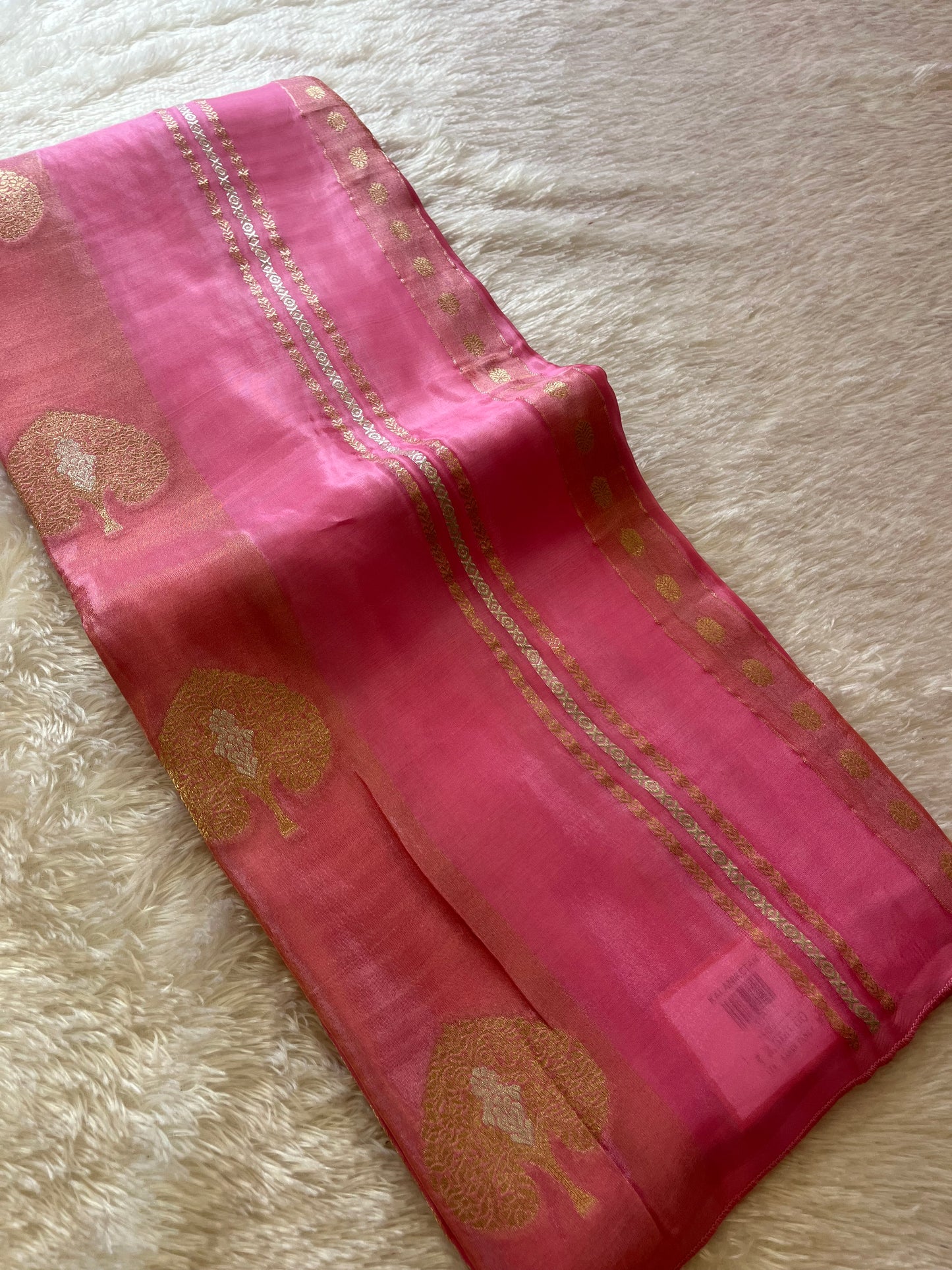 Fancy Chinnon Borderless