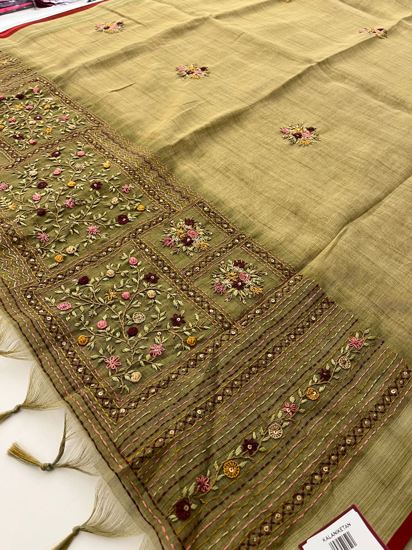 Linen Embroidery Fancy