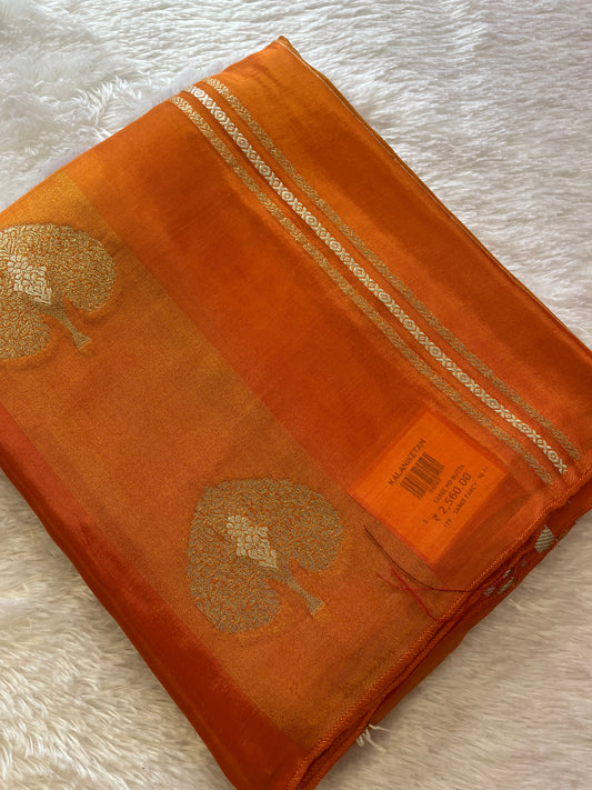 Fancy Chinnon Borderless