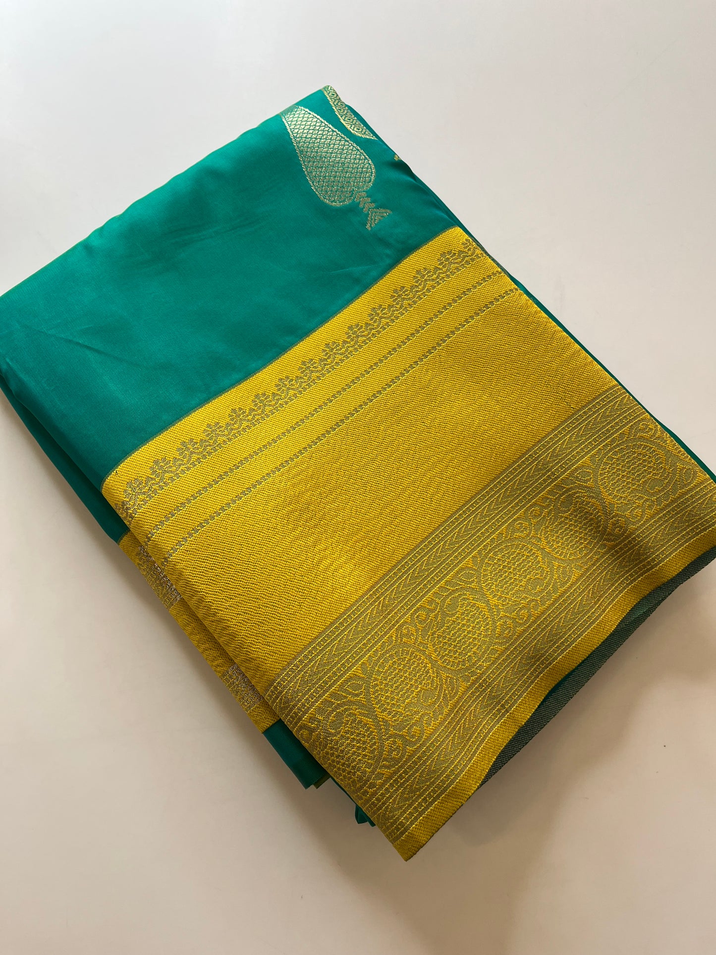 Valkalam Silk