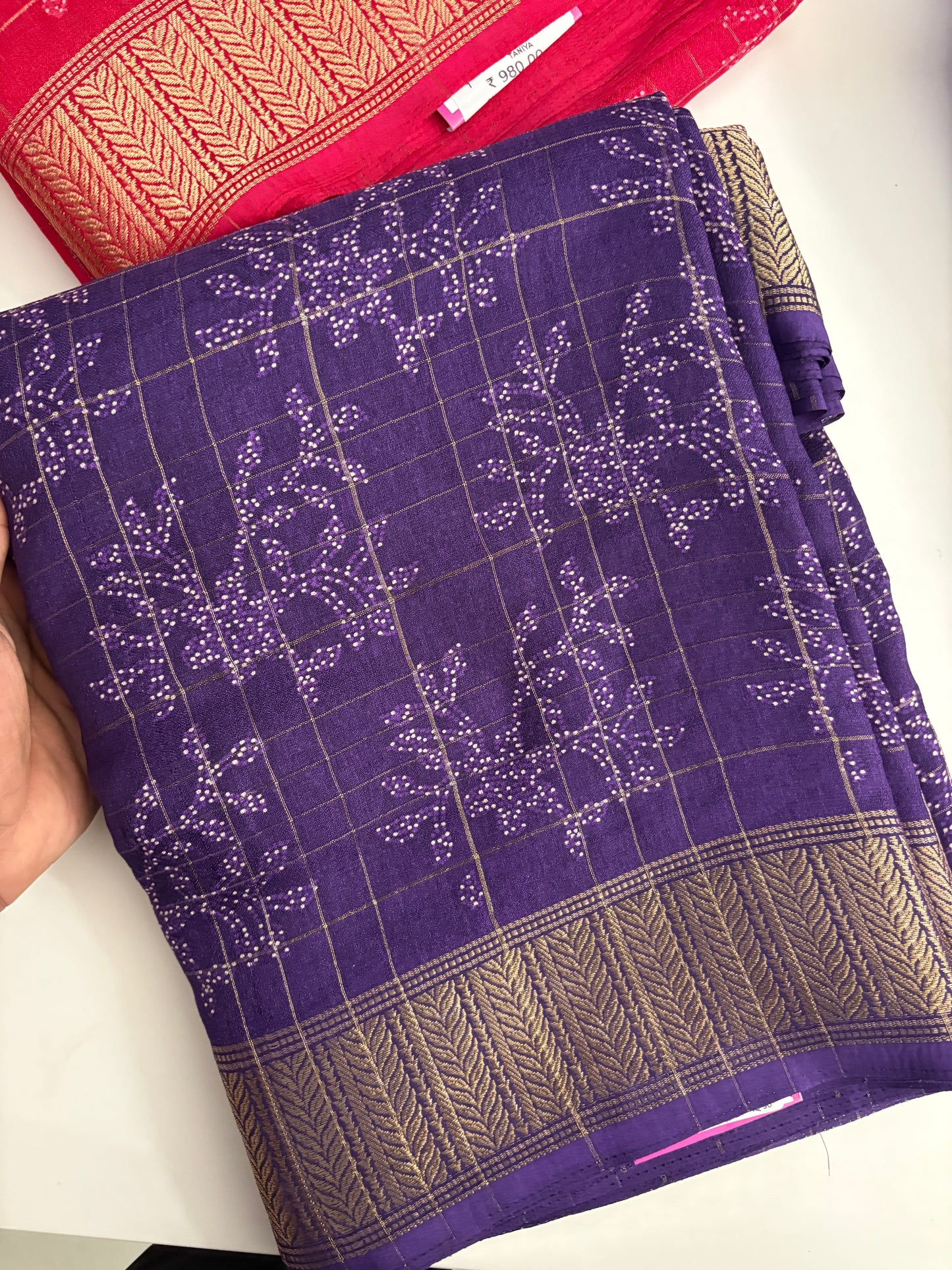 Floral embossed Chiffon Sarees-M104