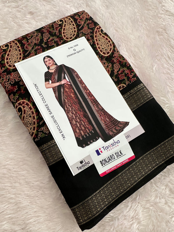 🌹New Launch🌹
Printed Vintage Style Crape Chiffon Sarees in Beautiful Bentex Border Style 🌹
-JU16