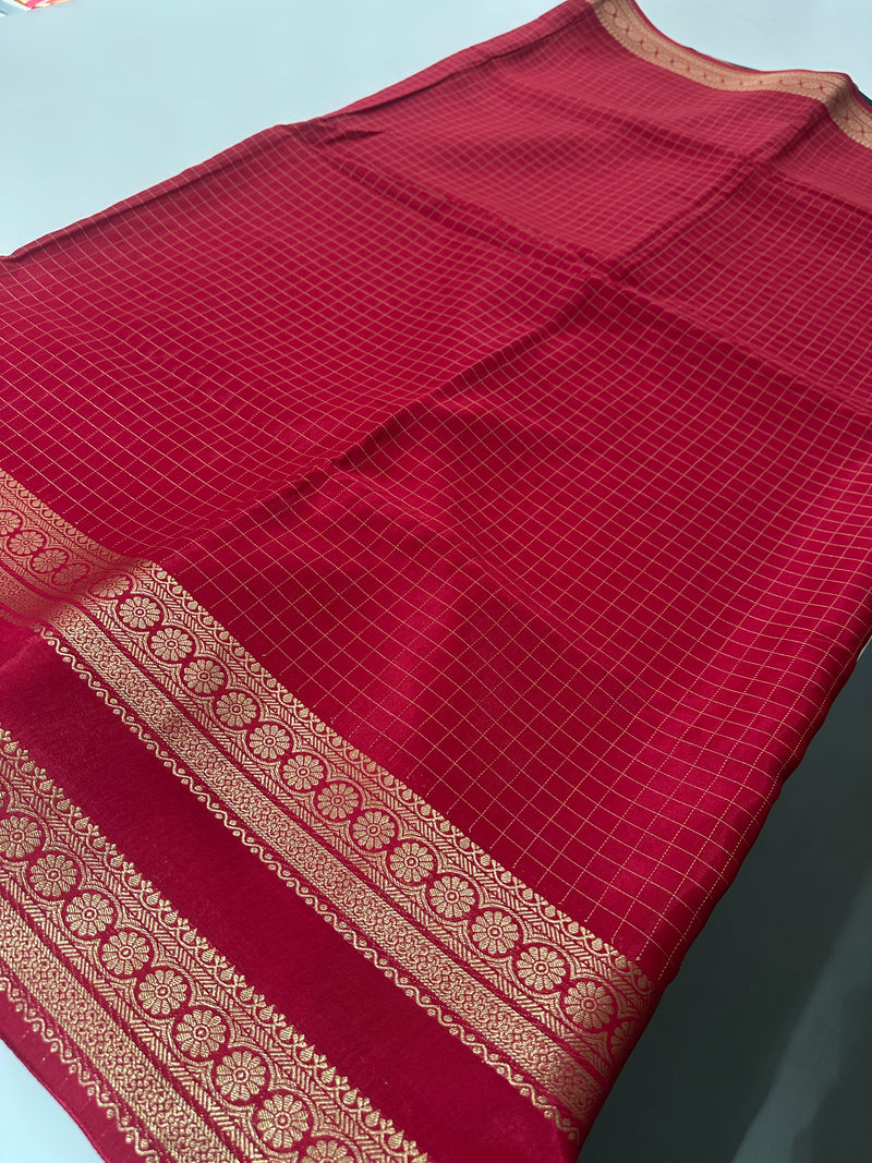 Banarasi crêpe sarees with contrast blouse piece🌹 comes in rich border and small Checks -AU6