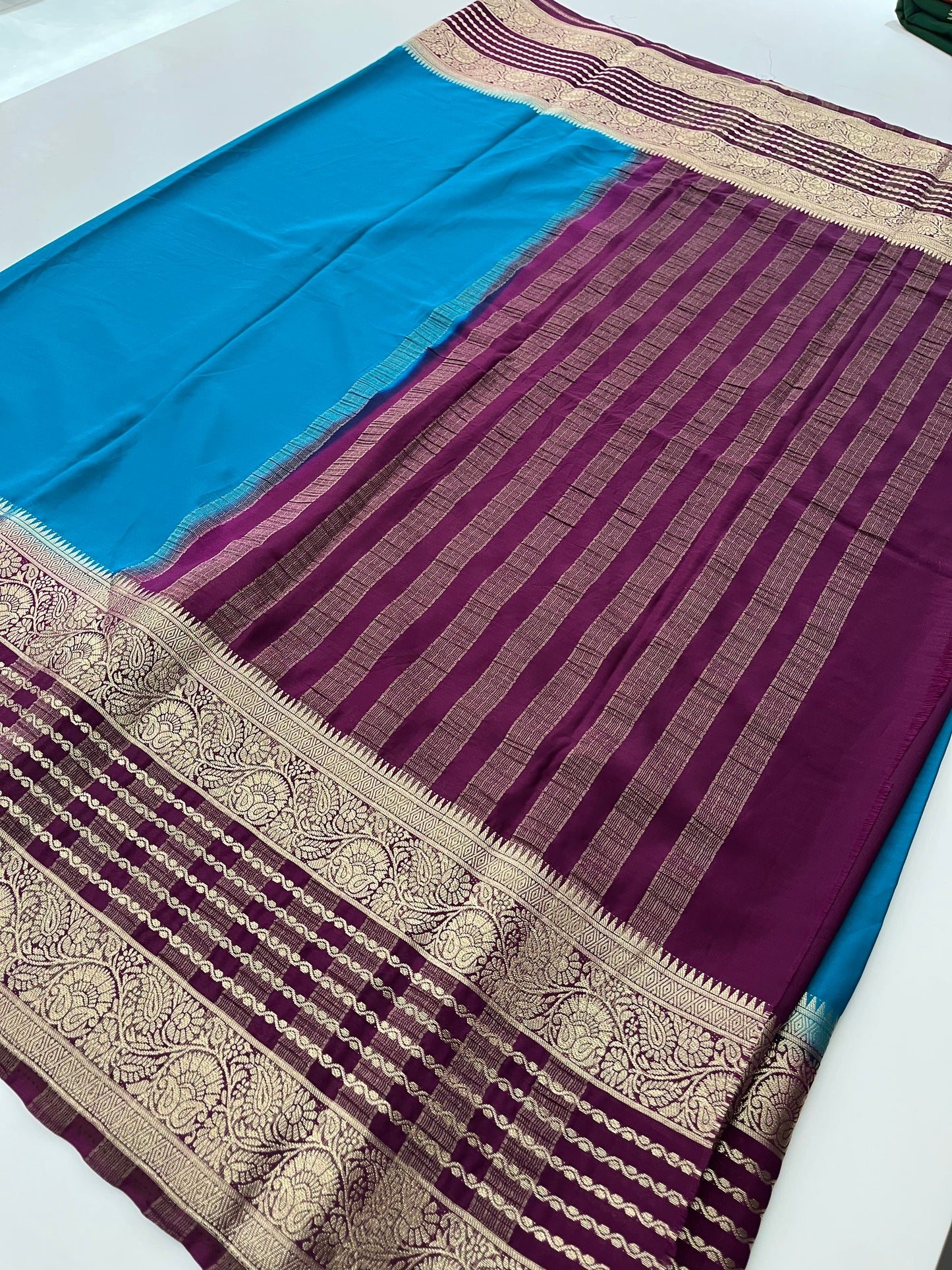 310 semi crape silk kaddi pallu