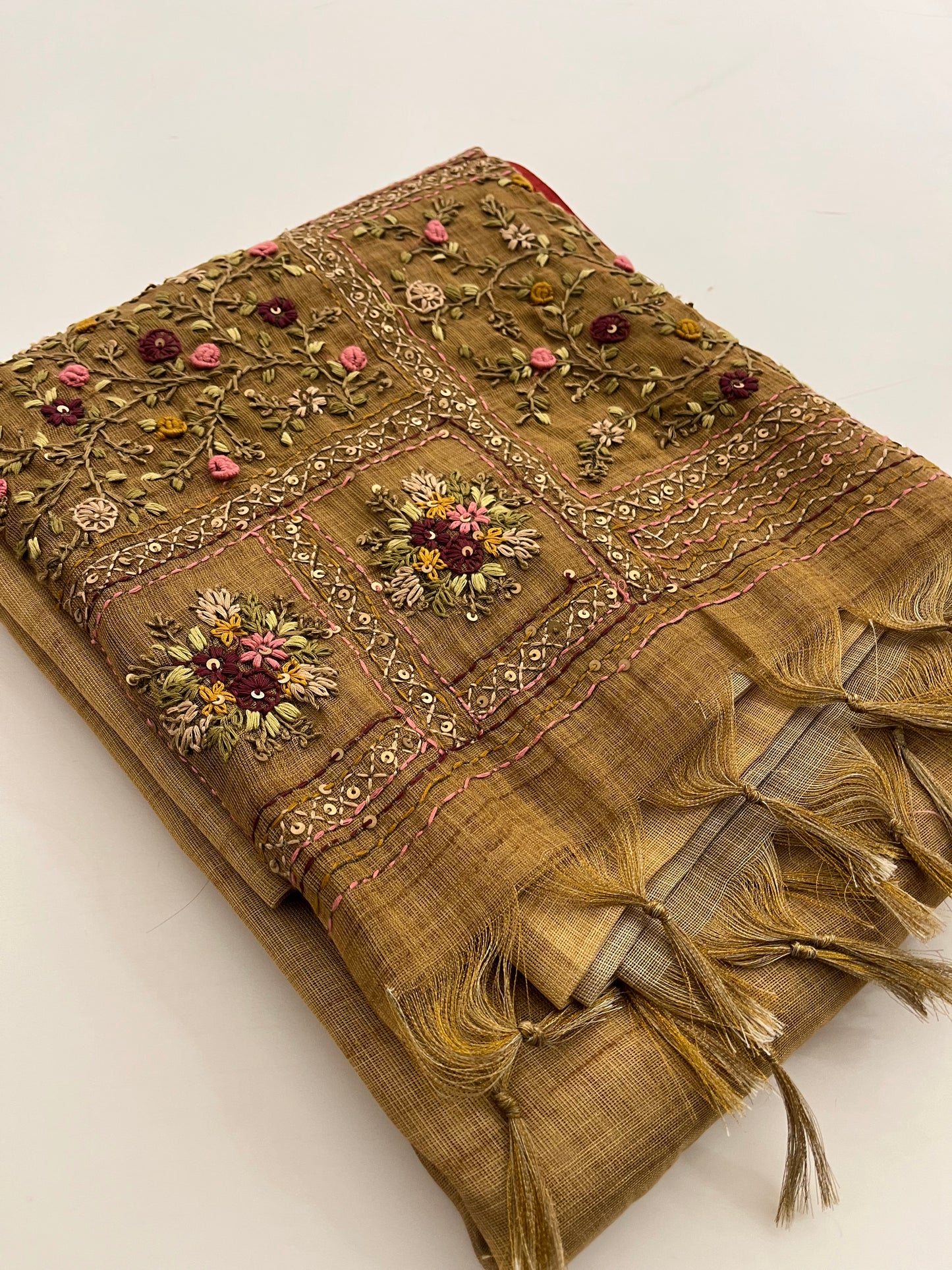 Linen Embroidery Fancy