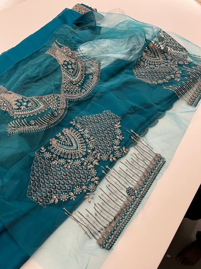 101 ✨✨Designer Partywear Saree✨✨