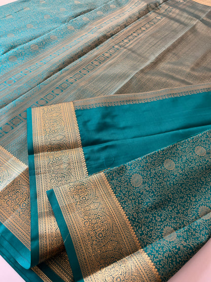 Kanchi semi silk brocade