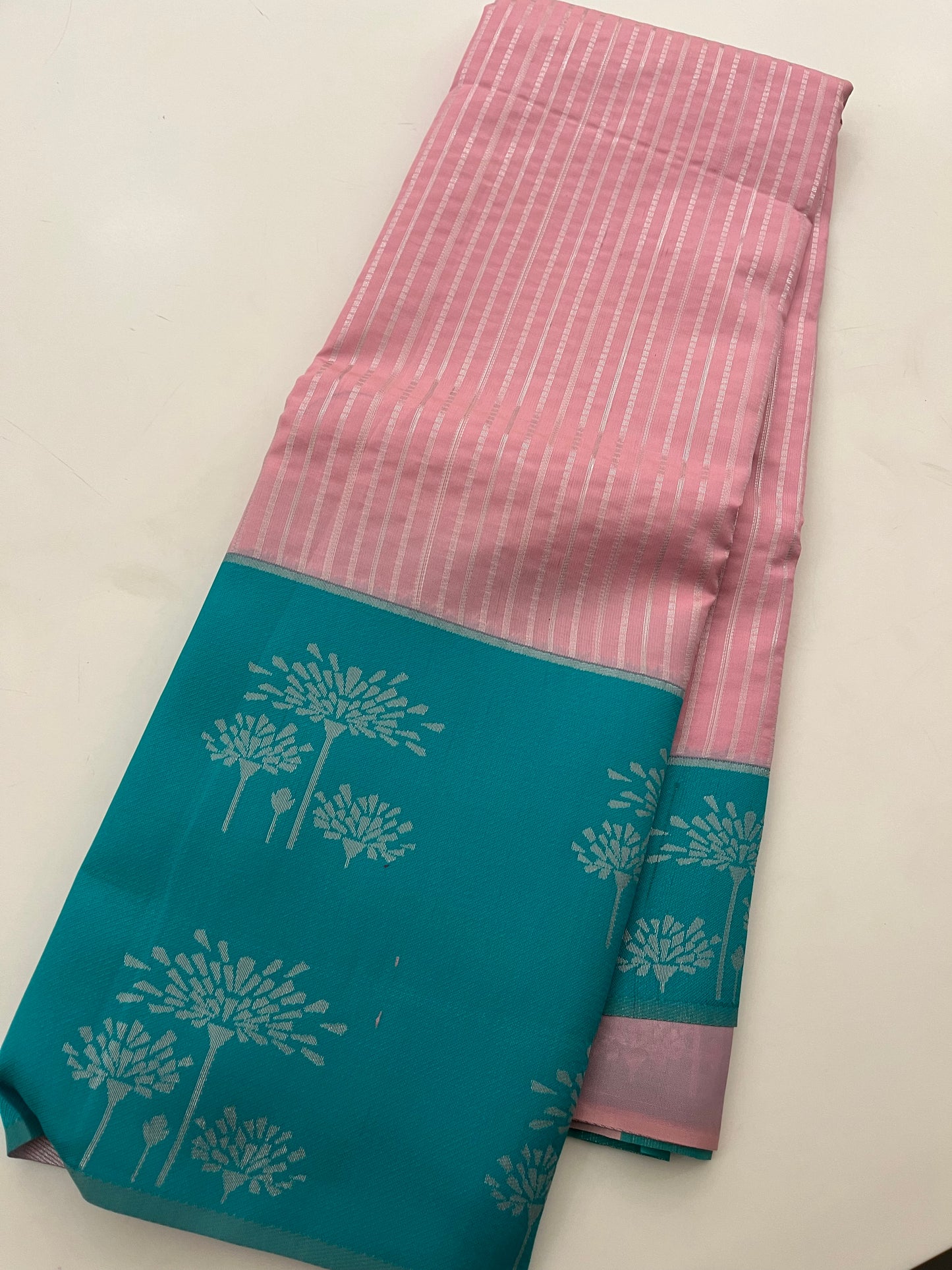 219 Semi silk Valkalam silk