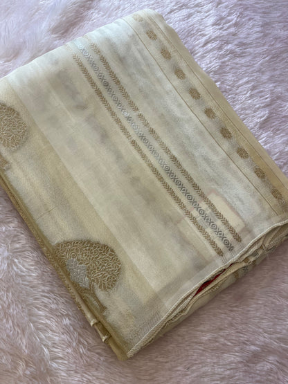 Fancy Chinnon Borderless