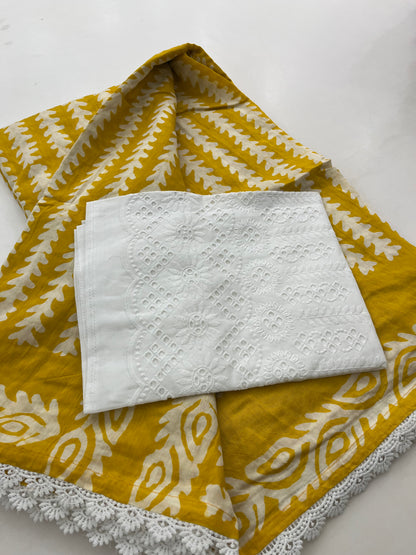 Fancy Soft Cotton Saree With Extra White chikankari Blouse
