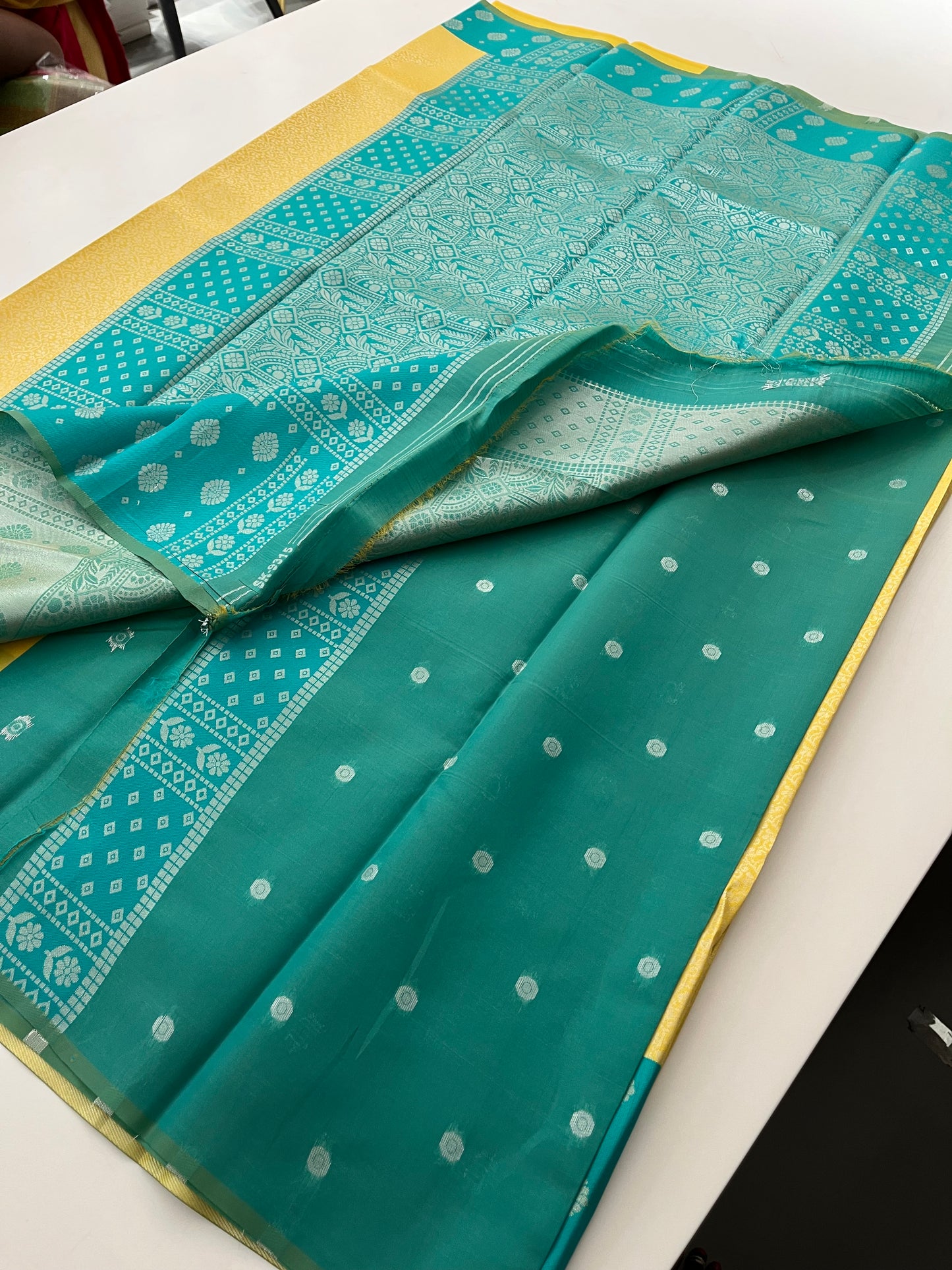 810 VALKALAM SILK/ SEMI SILK