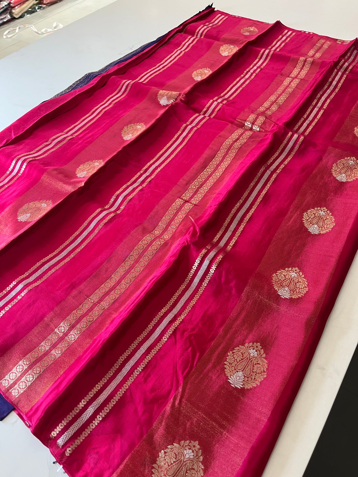 Fancy Chinnon Borderless