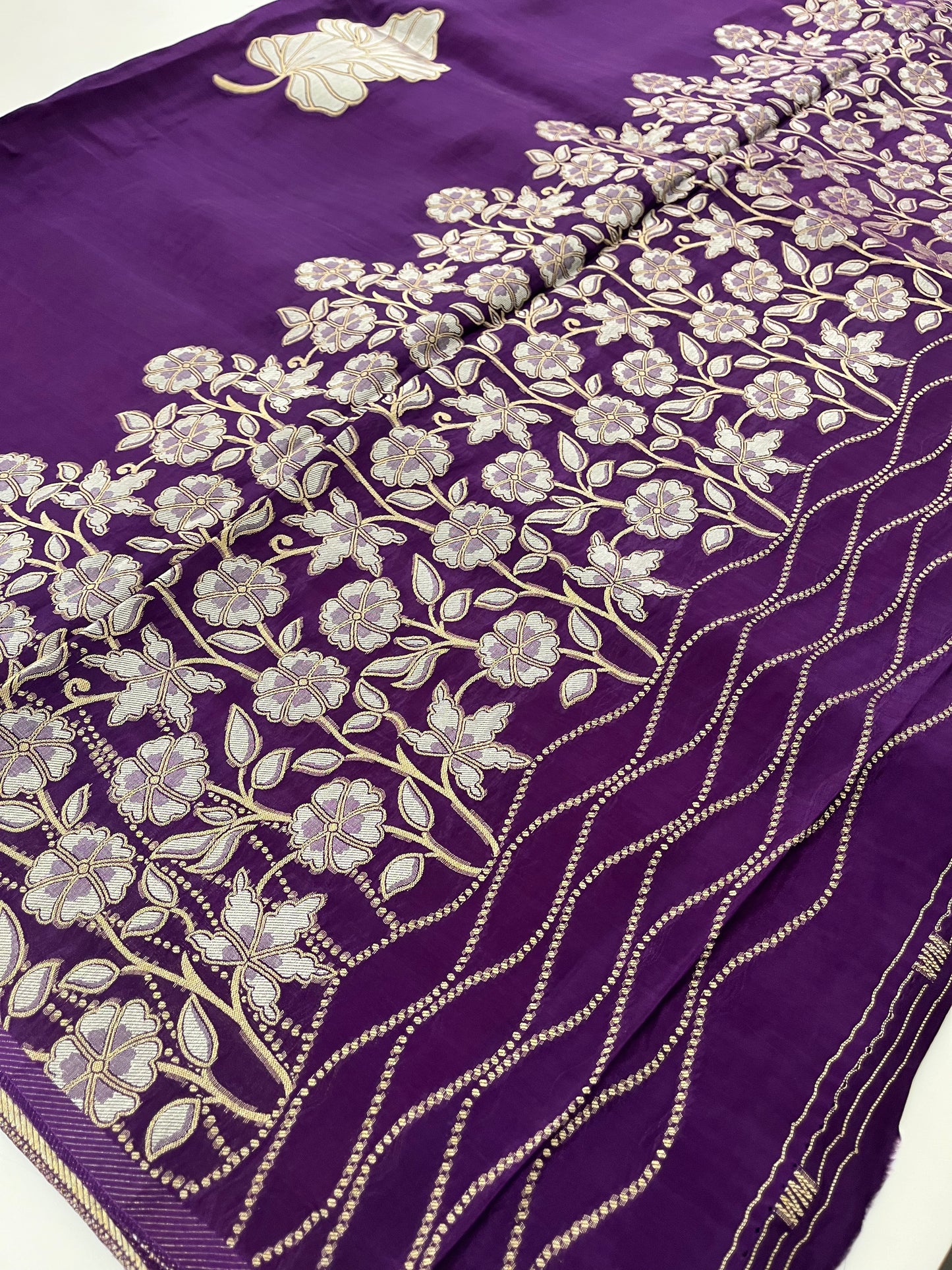 Chinnon Silk Premium Lily Green x Red-1121