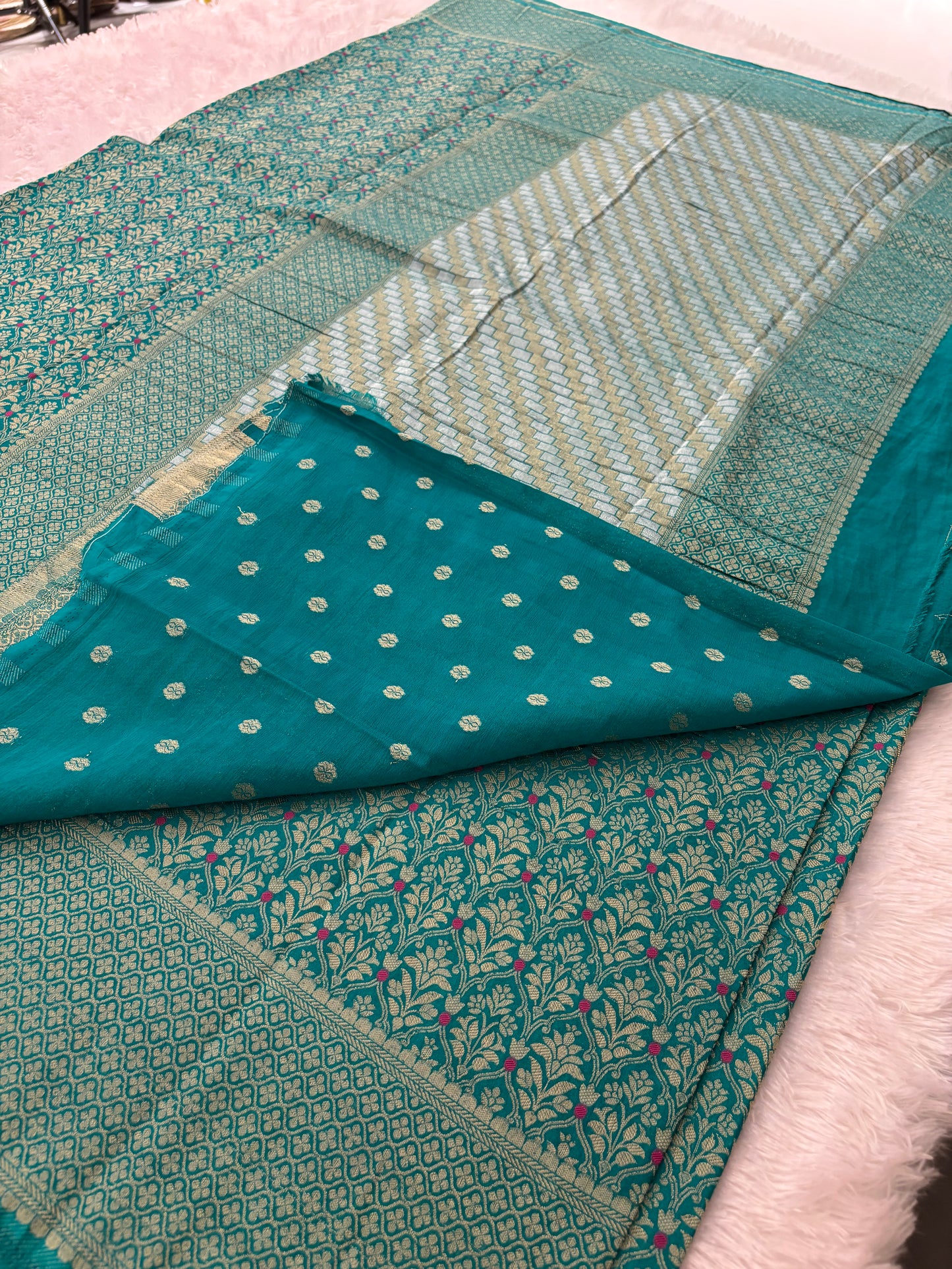 Brocade Crape Premium-J5