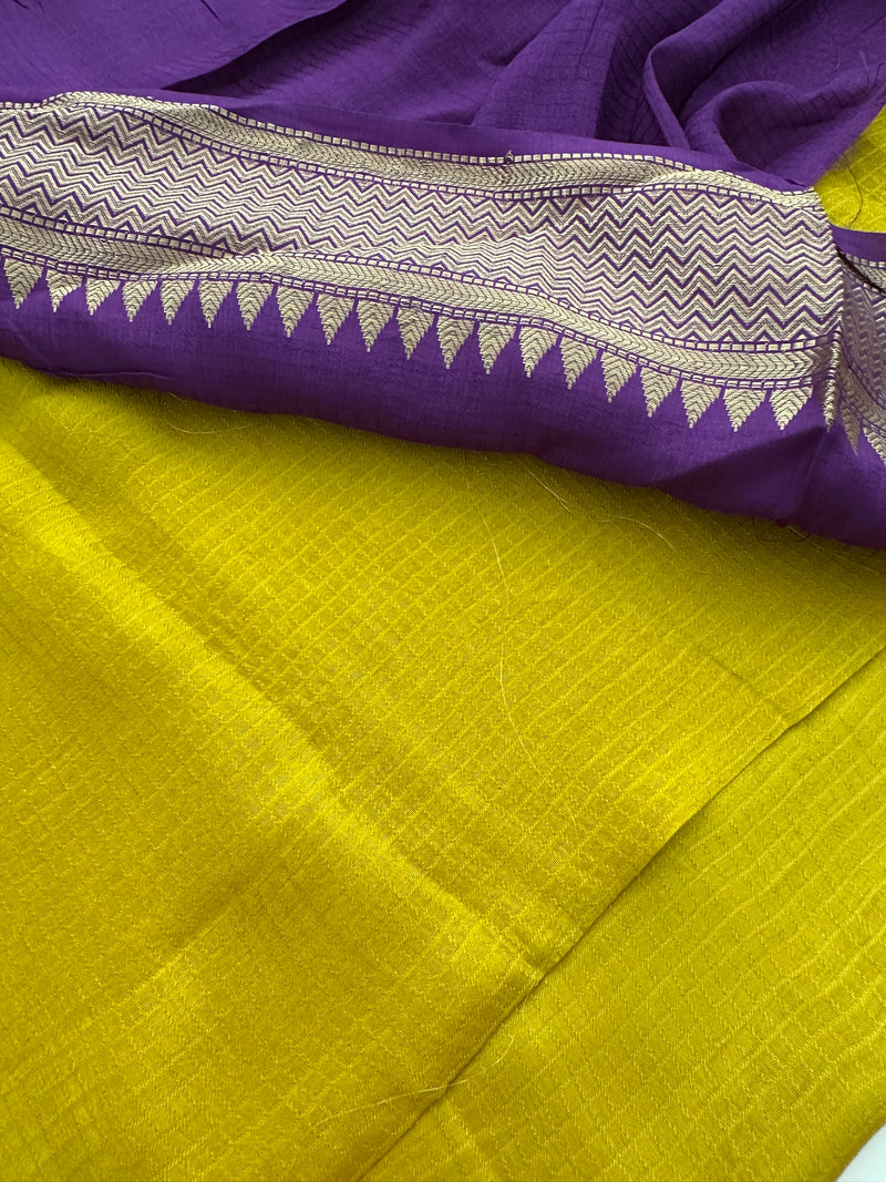Designer Soft Tussar Silk Fabric saree with small temple design border,, comes with contrast blouse piece with border..🌹-AU1