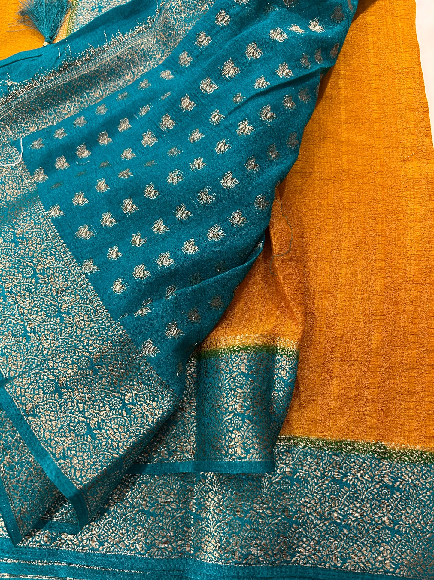 Golden yellow X sapphire blue plain crush Georgette saree with contrast combination-DC16