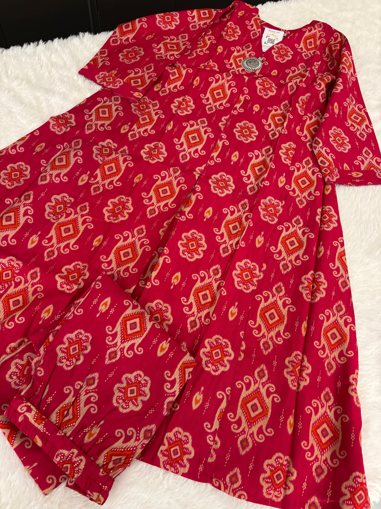 Office Wear Kurti With Pendant