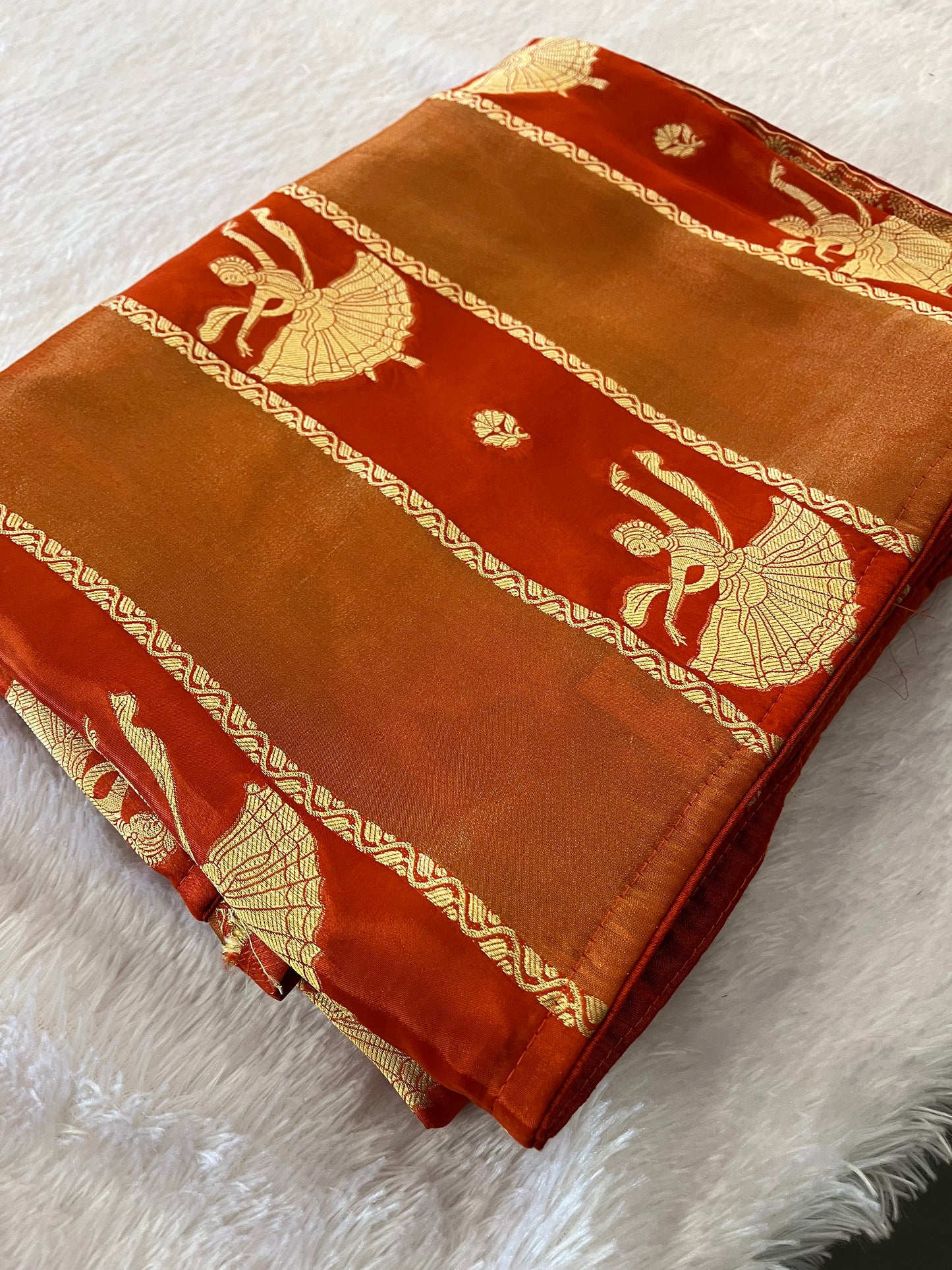 Dancing Dola Chinnon silk