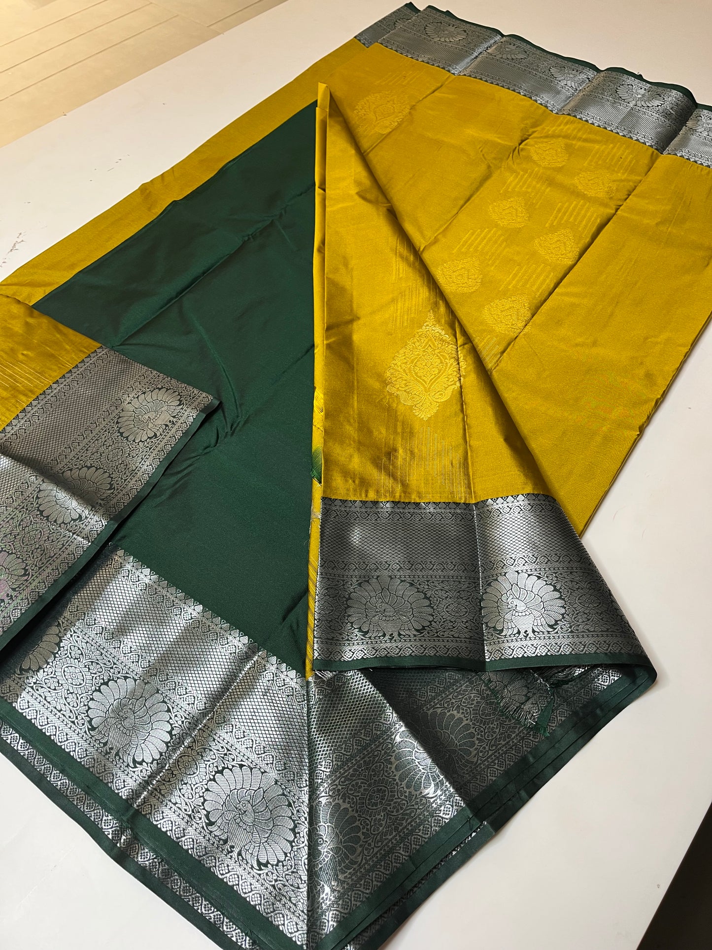 281 Mini Kanjeevaram Silk